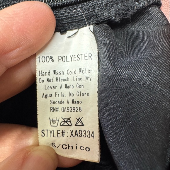 Xtaren .  Pink and Black Lace Romper - Picture 6 of 6